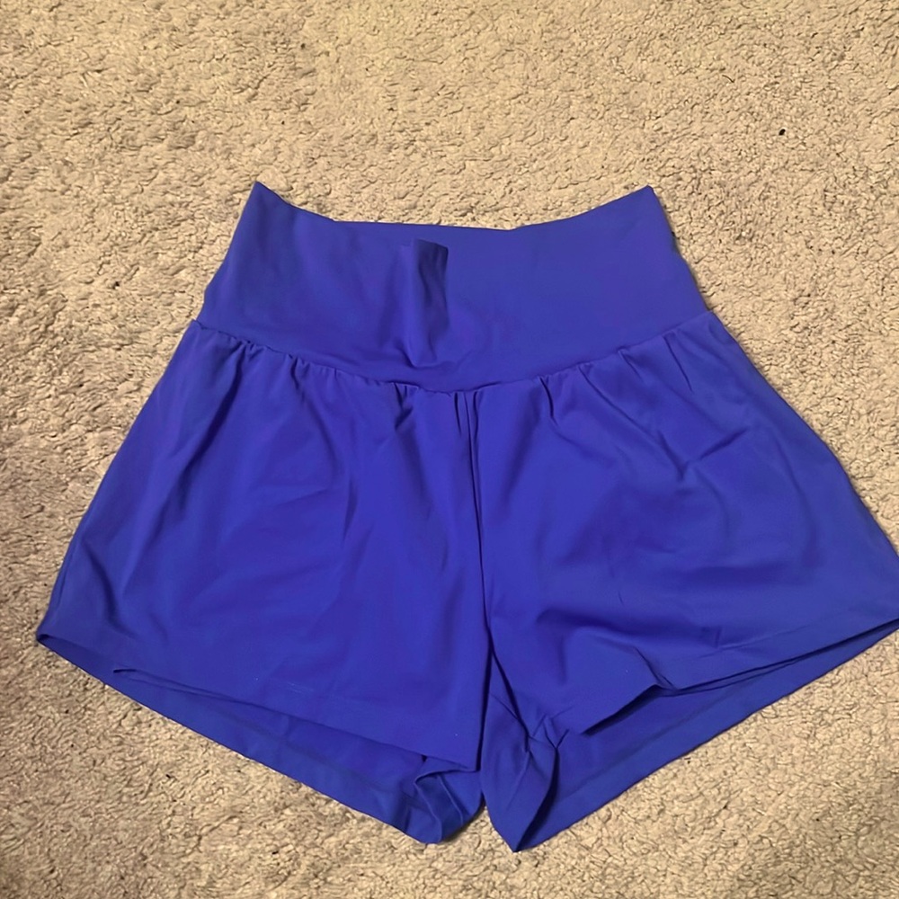 NWT Halara Aster Blue High Waist Back Pocket 2 In 1 Gym Shorts Size Medium
